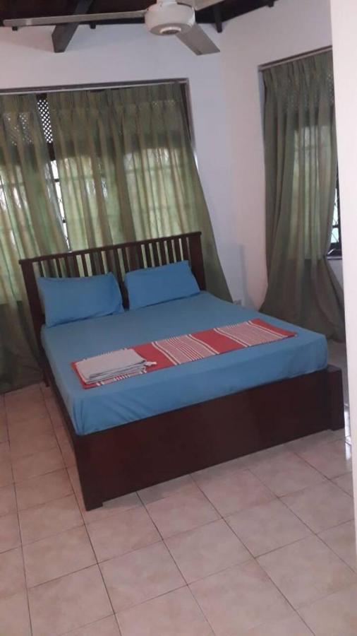 Ceylon Travel And Stay Lodge Battaramulla Exterior foto
